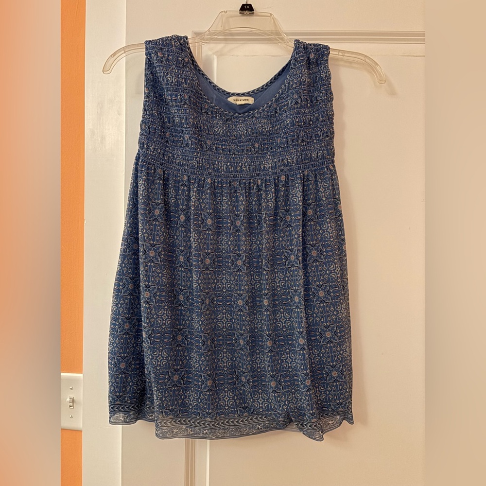Max Studio Blue Patterned Sleeveless Top